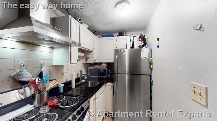 14 Murdock St, Ball Square