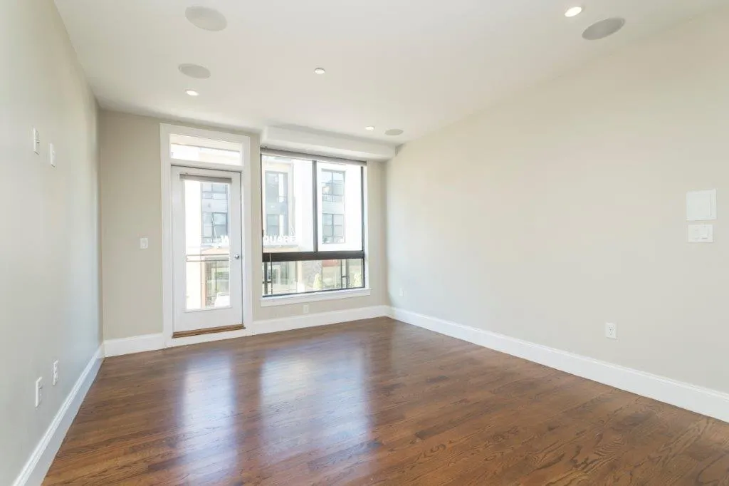 339 D St, South Boston