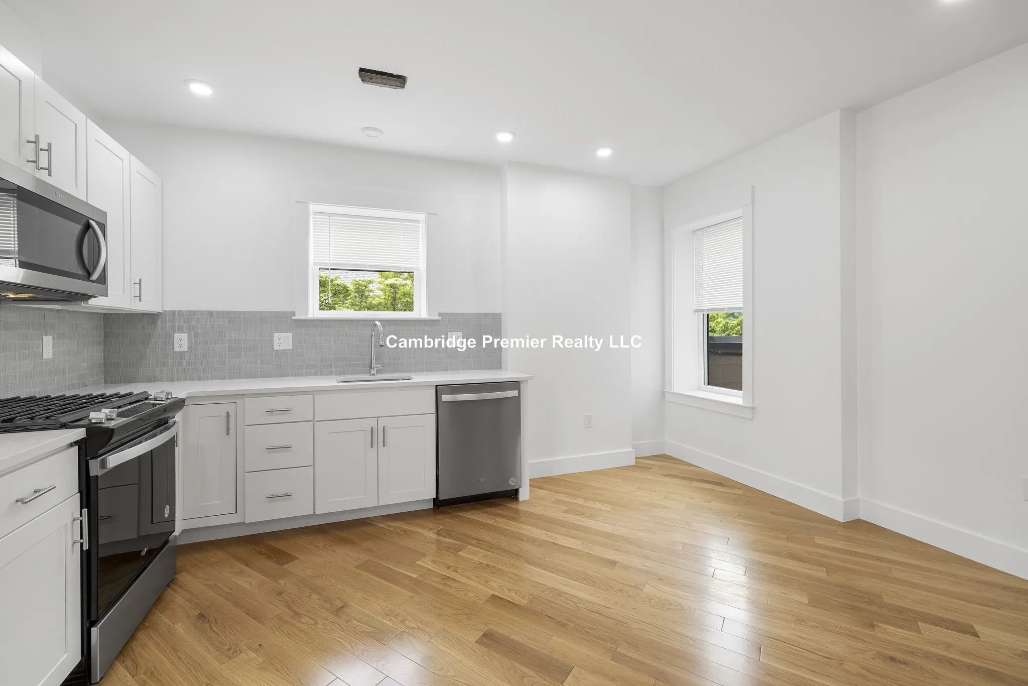 406 Columbia St, Wellington-Harrington