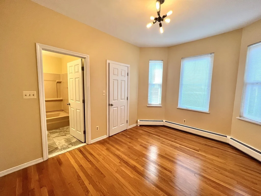 15 Ralph Piteri Ter, Watertown