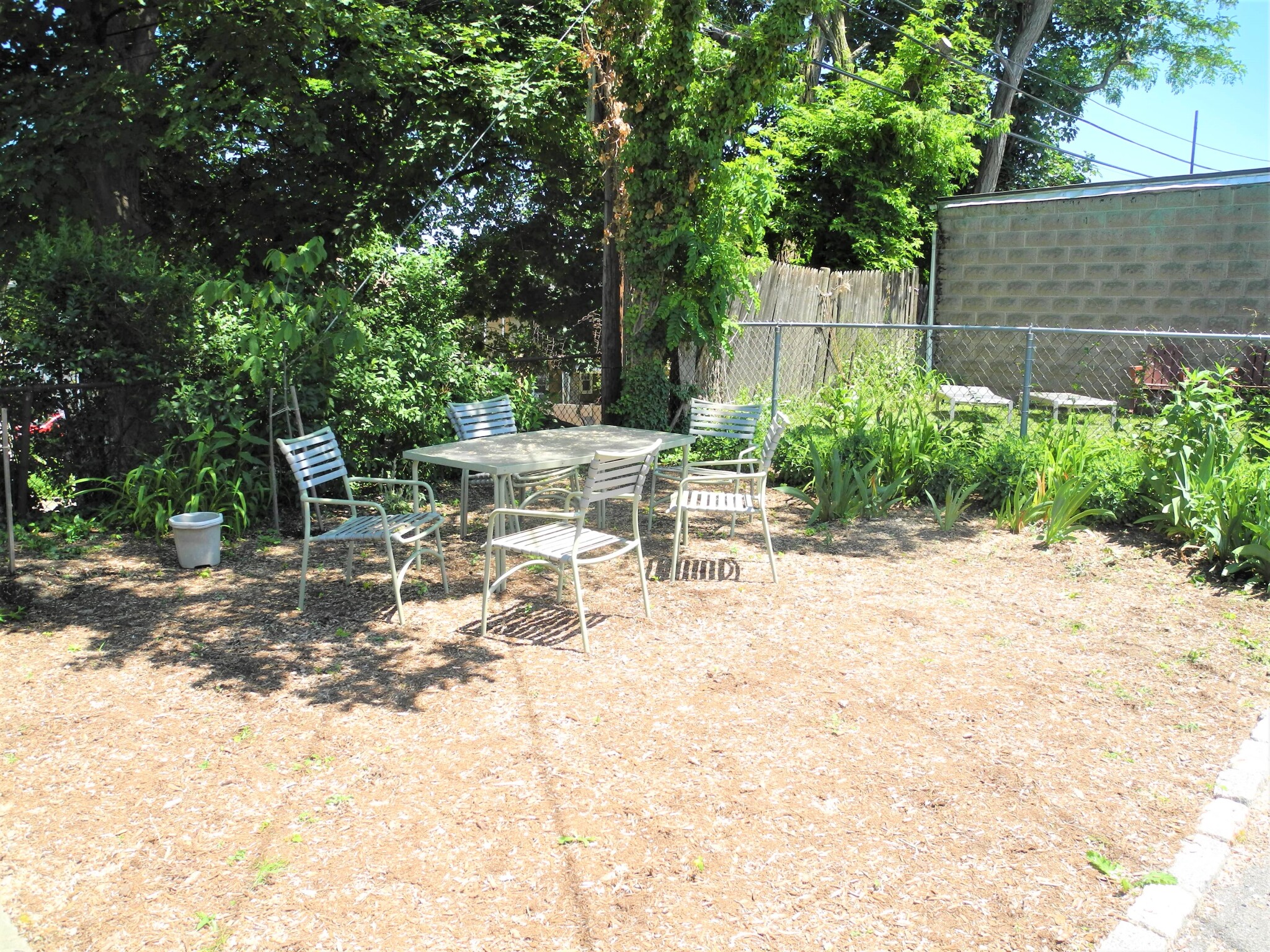 8 Mapleton, Brighton