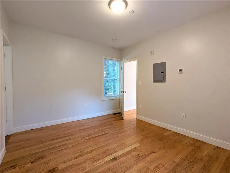 44 Cogswell Ave, North Cambridge