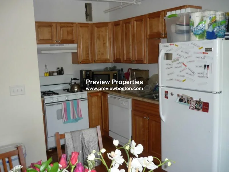 1615 Commonwealth Ave, Brighton
