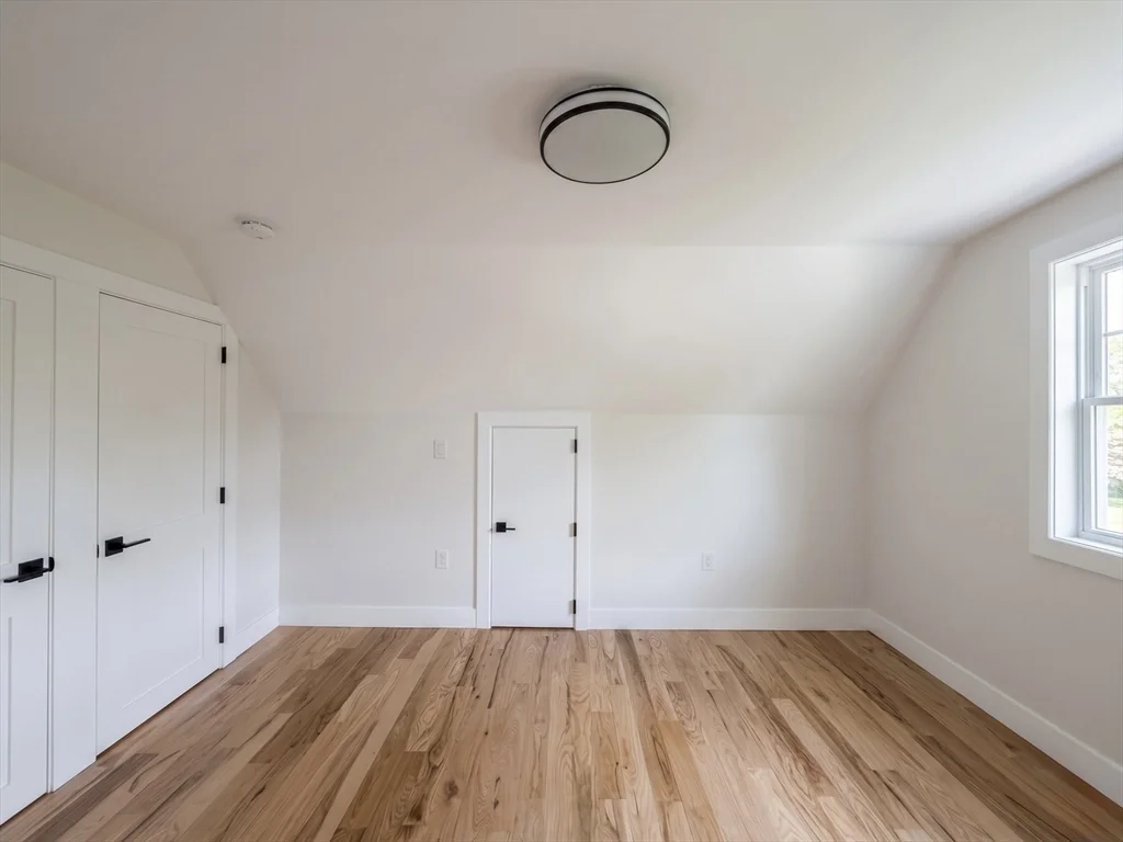 10 Pearl, West Everett