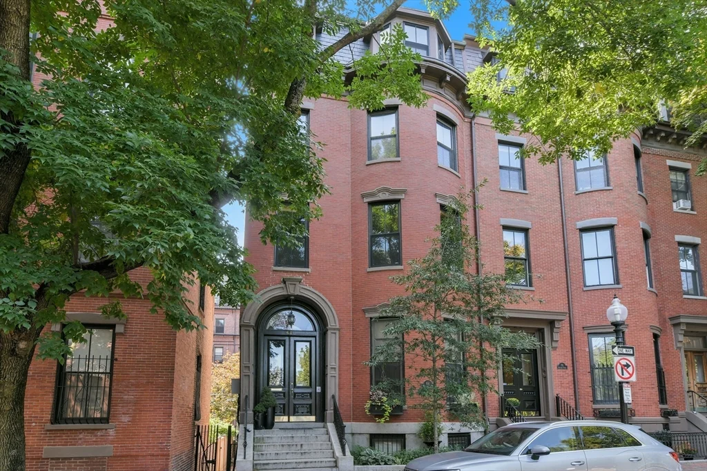 68 Waltham St, South End