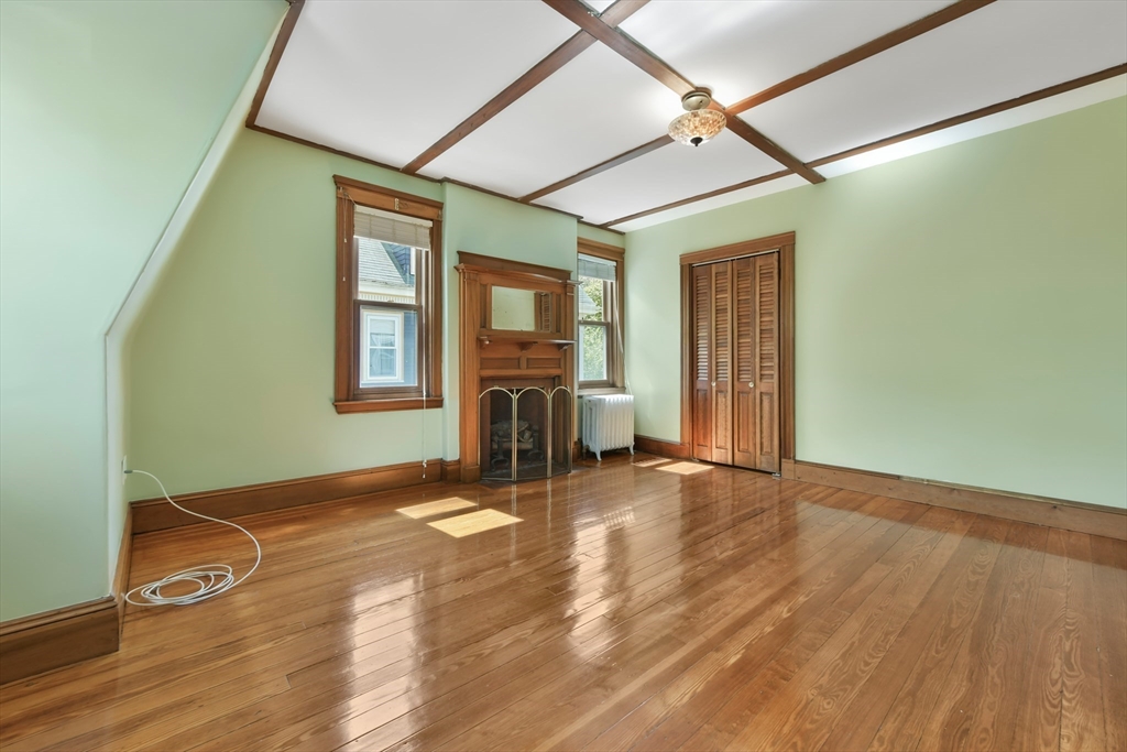 28 Meredith St, West Roxbury