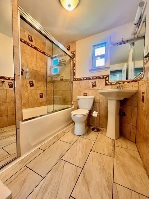 686 River St, Hyde Park