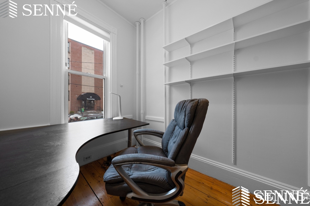 19 Trowbridge St, Mid-Cambridge