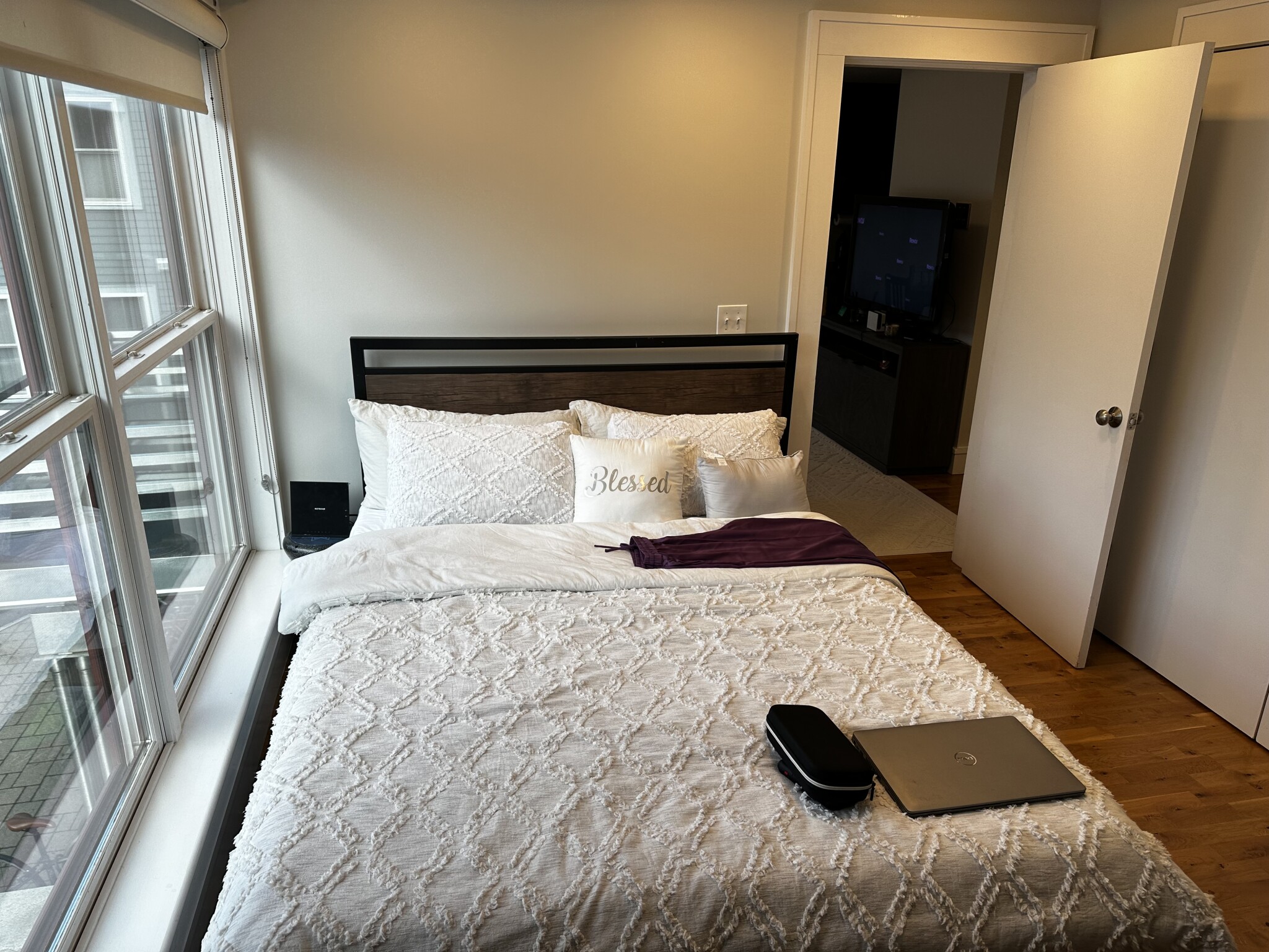 126 Charles St, East Cambridge