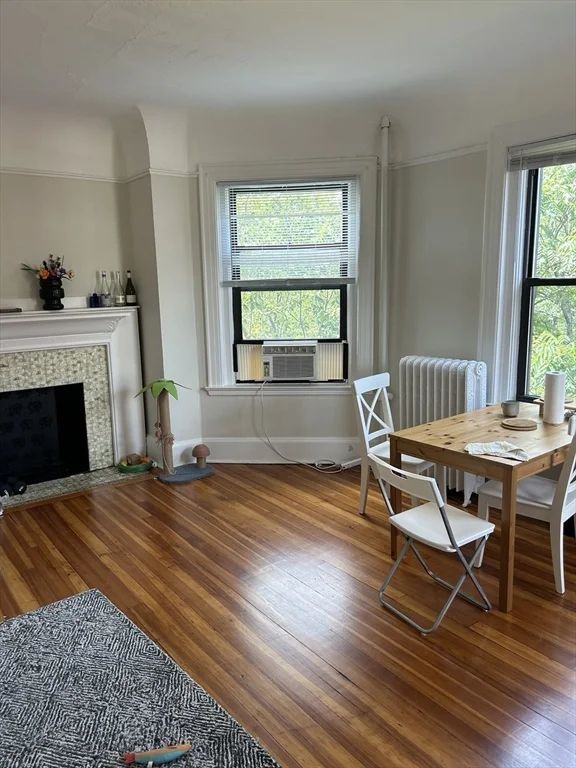 1010 Massachusetts Ave, Riverside