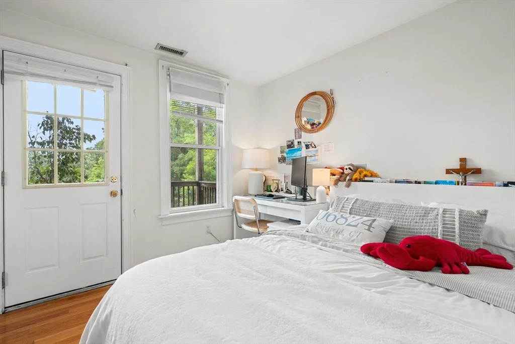 87 M St, South Boston