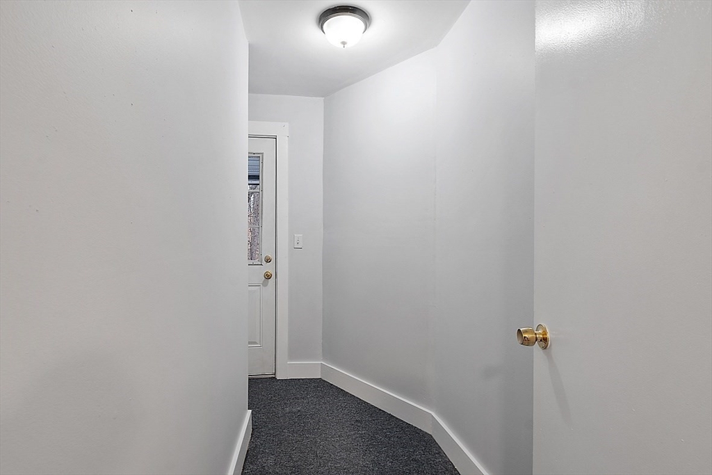 31 Mill St, Pepperell