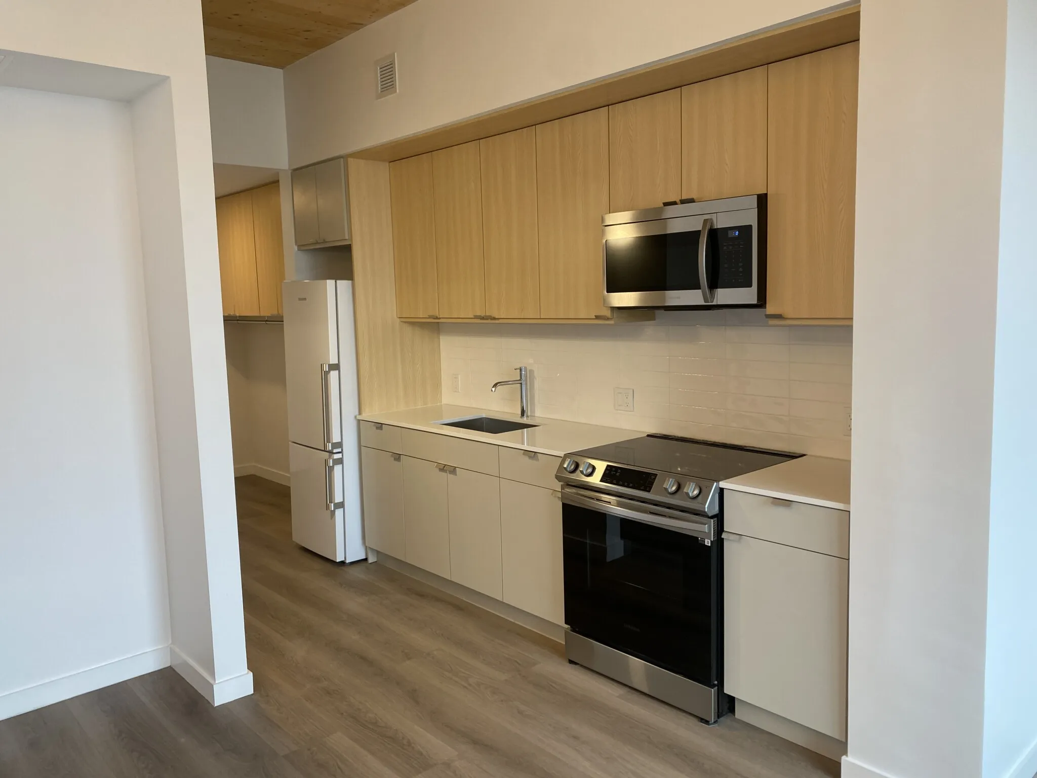 154 Broadway, East Somerville