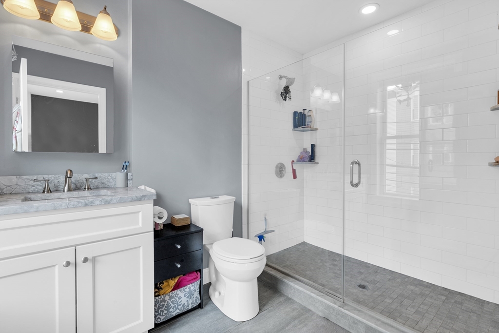 242 W 5th St, South Boston