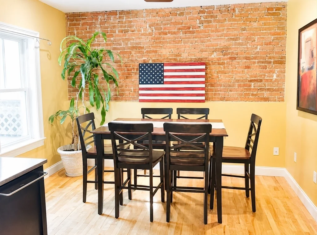 764 E 6th St, South Boston