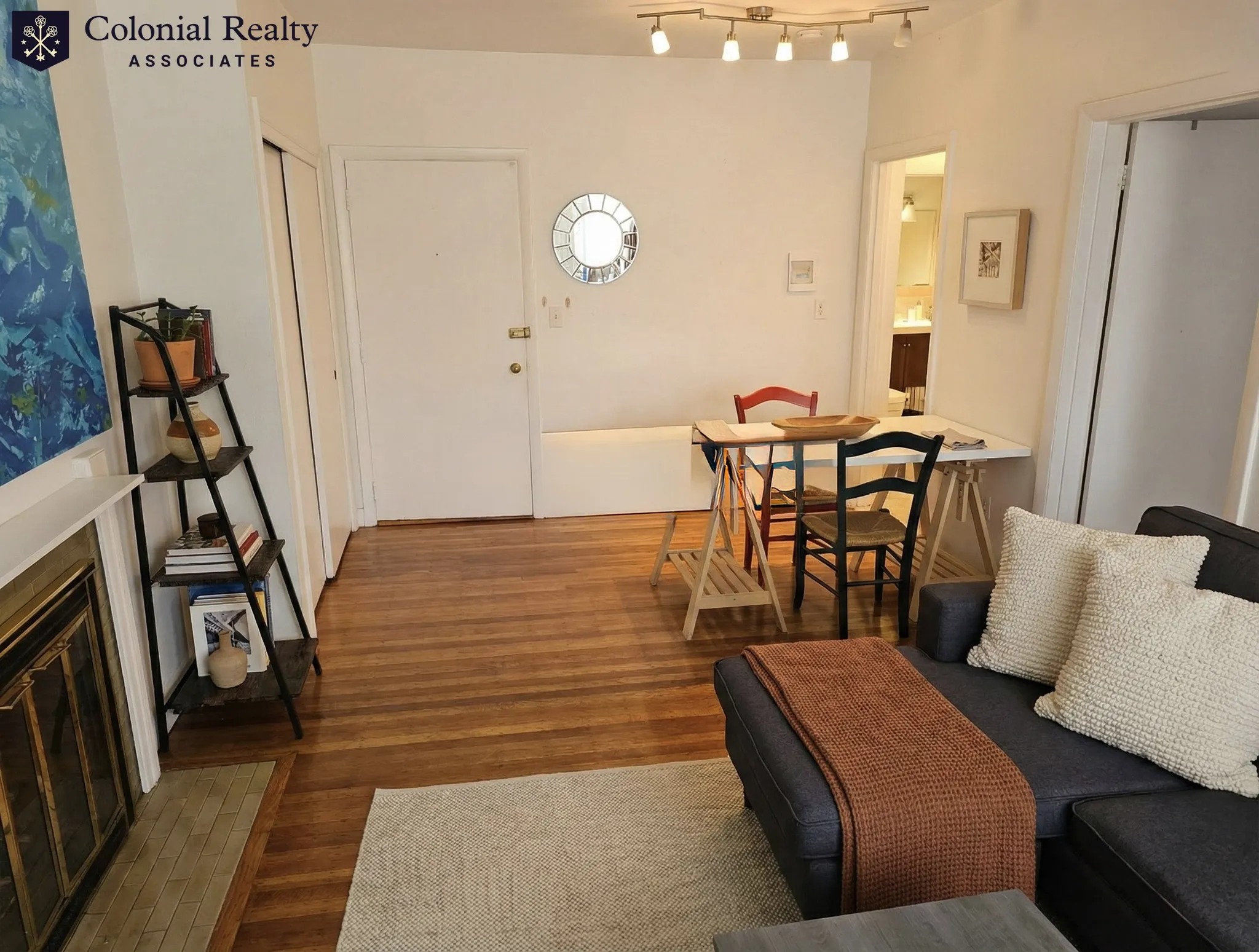 922 Beacon St, Fenway