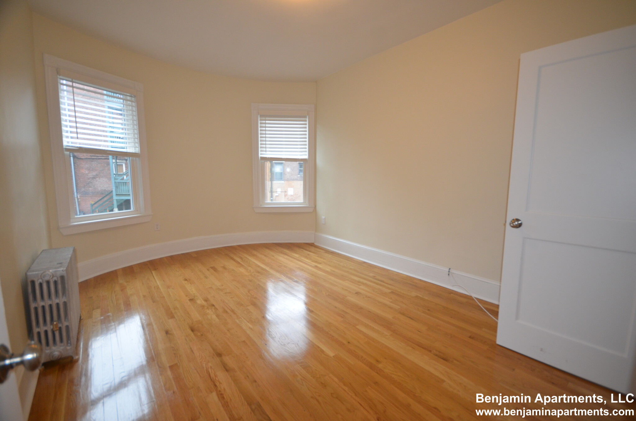 1595 Beacon St, Brookline
