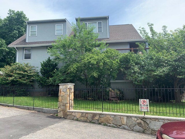 33 Justin Rd, Oak Square