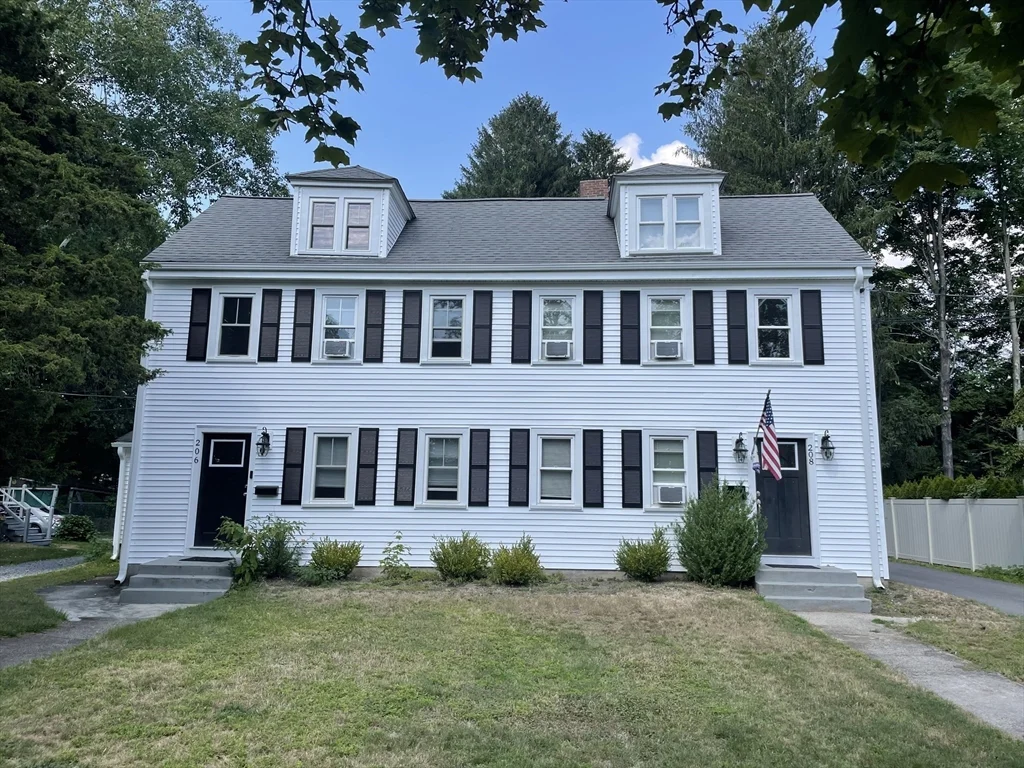 206 Concord St, Newton Lower Falls