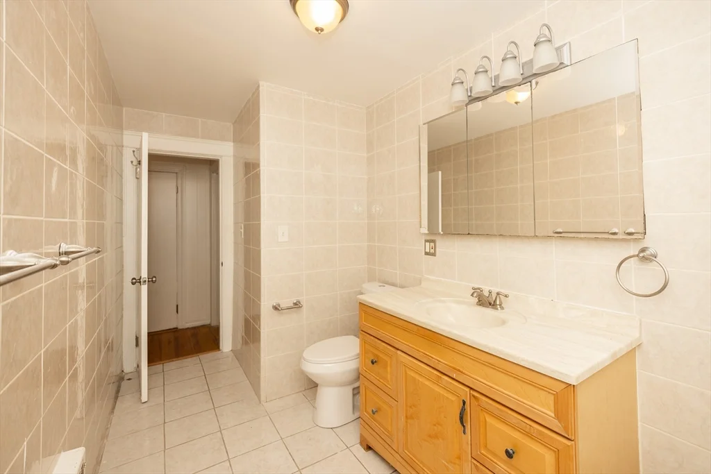 51 South Lenox St, Worcester