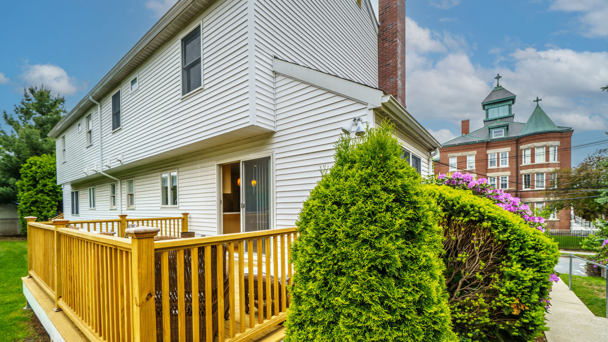 298 Adams St, Nonantum