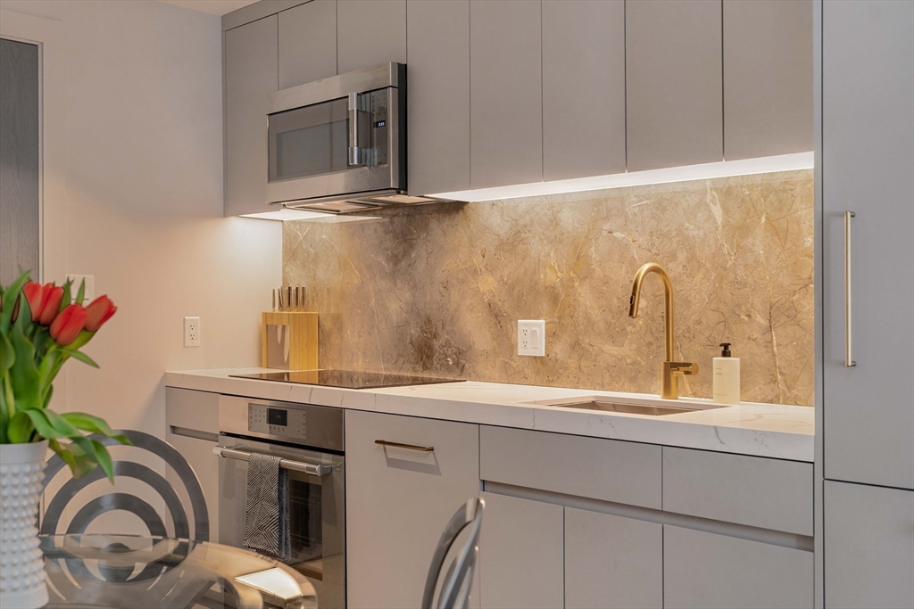 55 Lagrange, South End