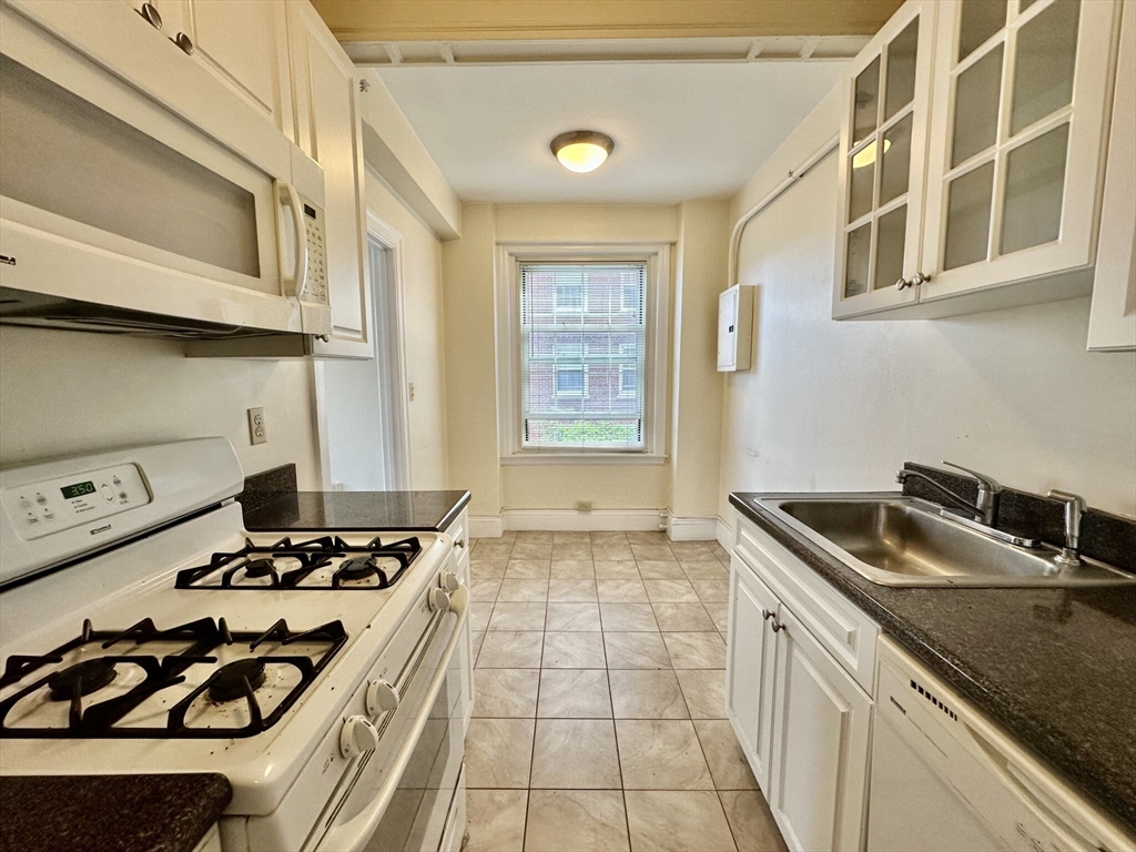 1401 Beacon St, Coolidge Corner