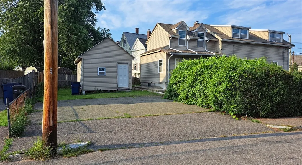 158 Baker St, West Roxbury