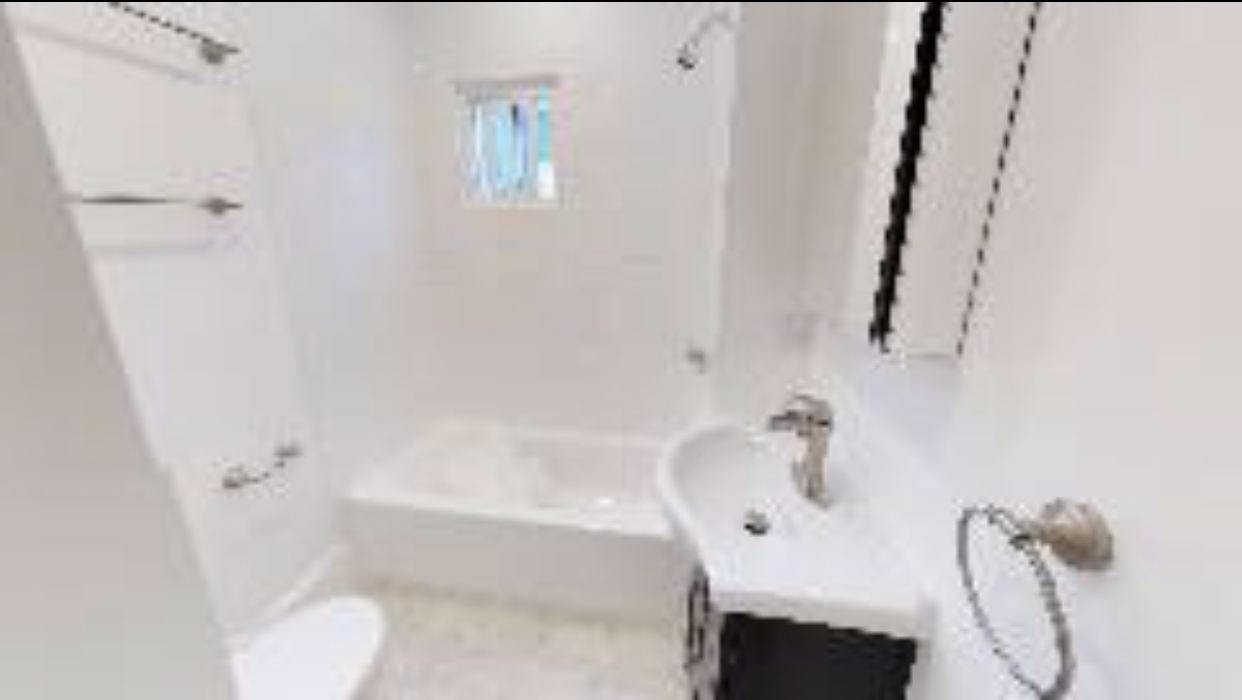 4 bed, 2 bath apartment for rent at 42 Gorham St Unit 3, Davis Square — photo 6 of 6