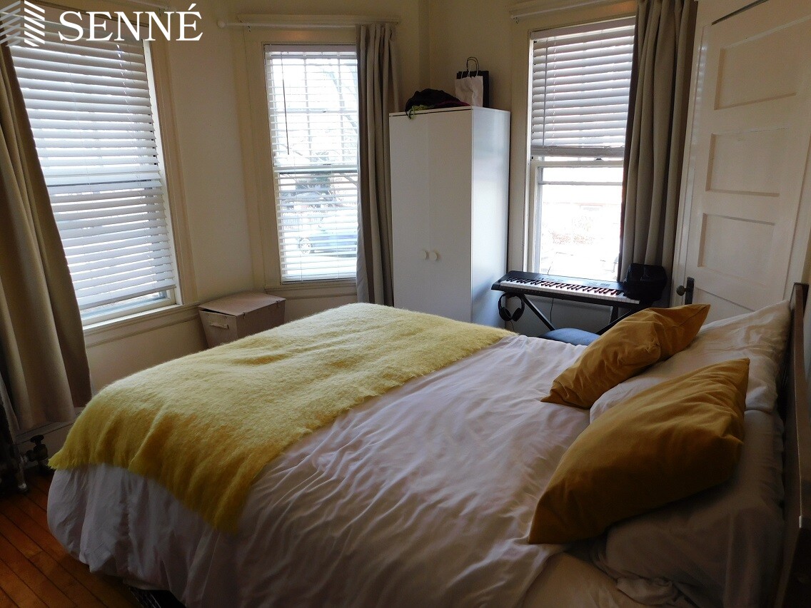 1 bed, 1 bath apartment for rent at 4 Avon St Unit A, Harvard Square — photo 6 of 7
