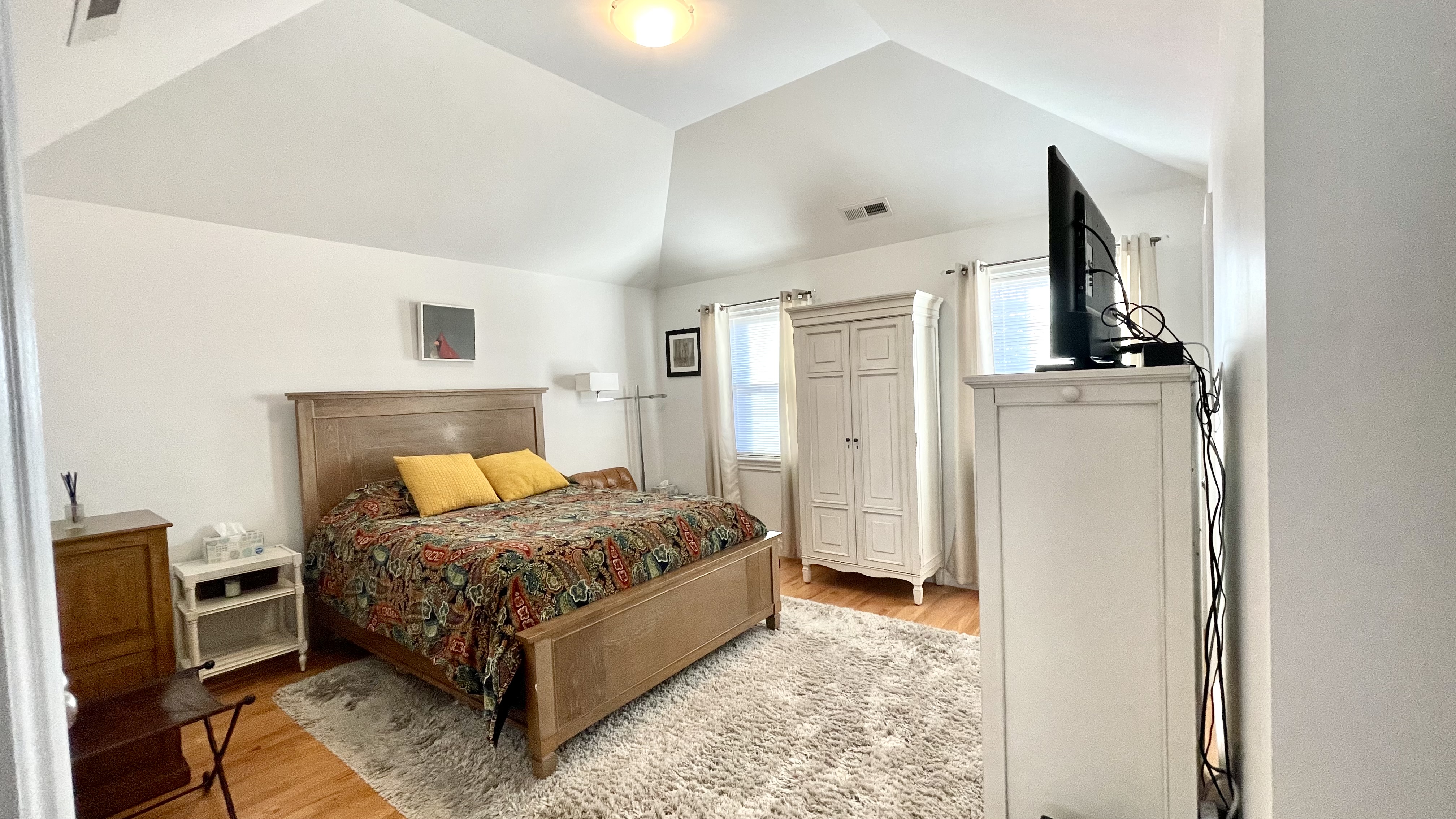 4 bed, 3.5 bath apartment for rent at 36 Horace St Unit 1, Union Square — photo 5 of 17