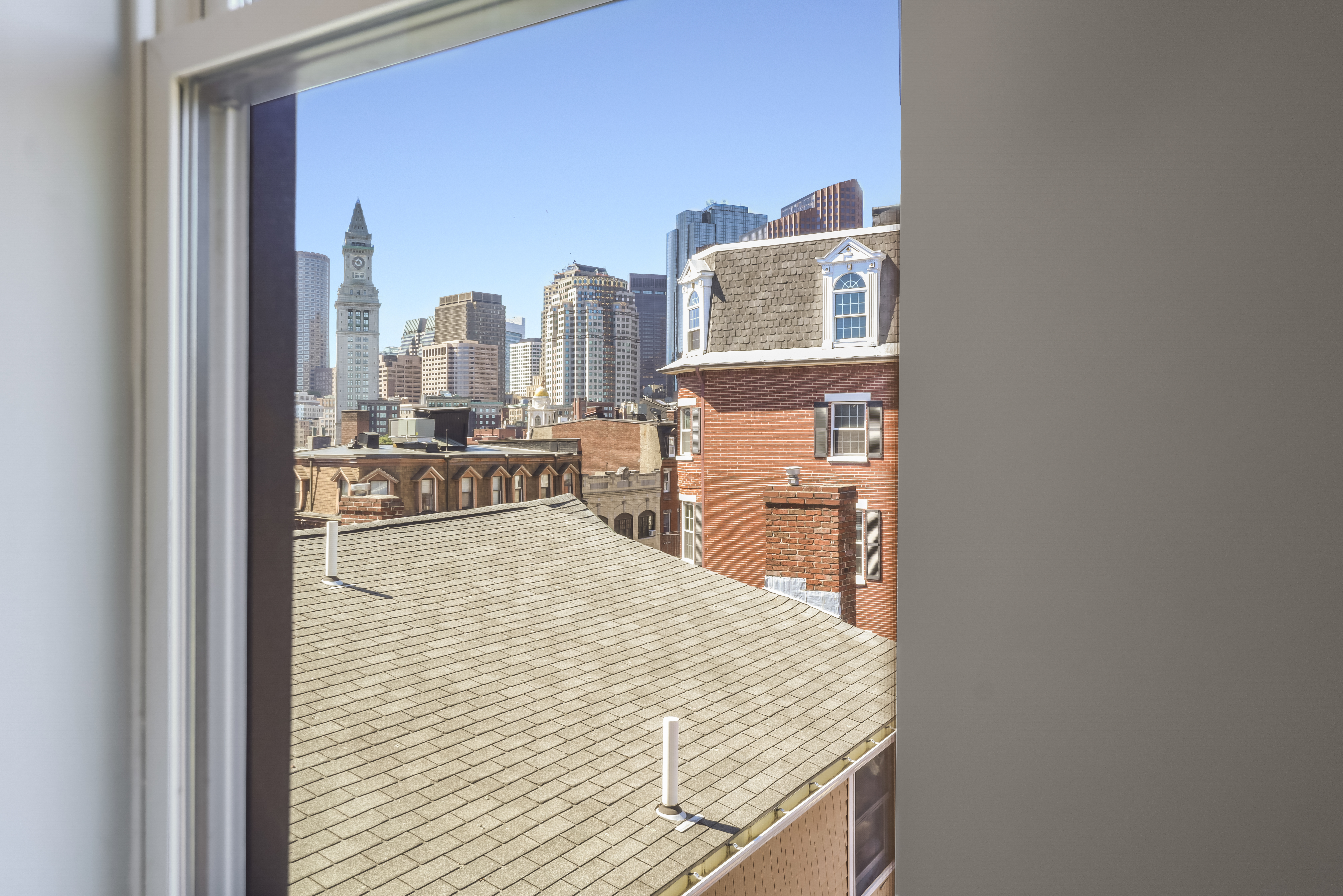 Studio bed, 1 bath apartment for rent at 276 Hanover St Unit 12, North End — photo 6 of 10