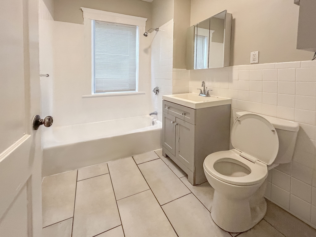 63 Draper St, Dorchester