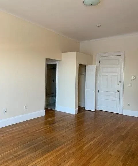 463 Commonwealth, Back Bay