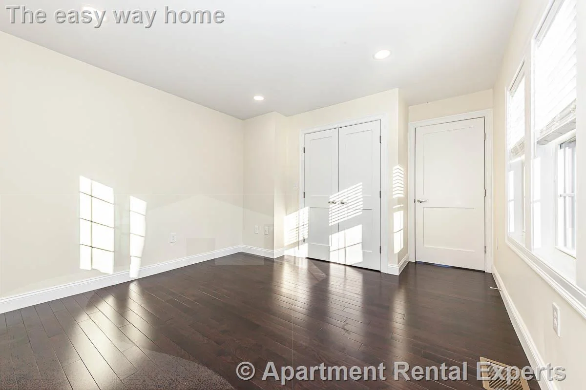 48 Caldwell Rd, Waltham