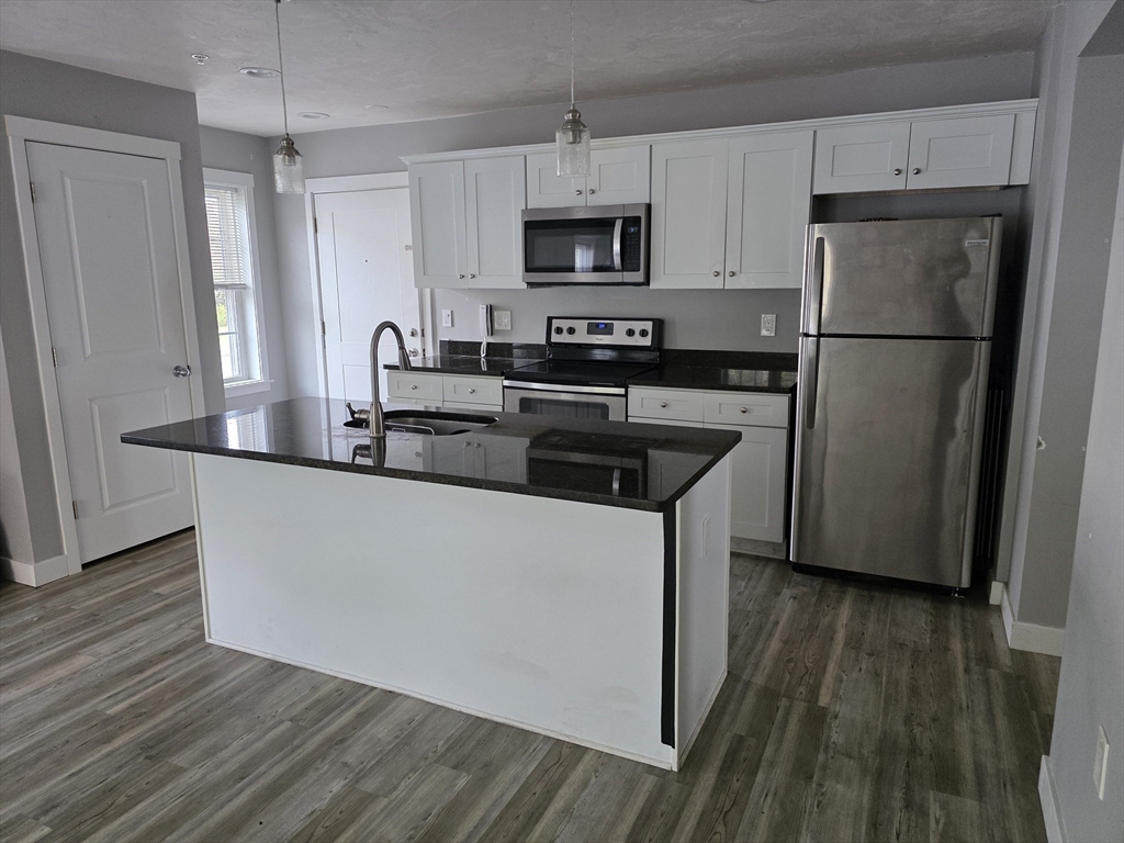 75 Merriam Ave, Leominster