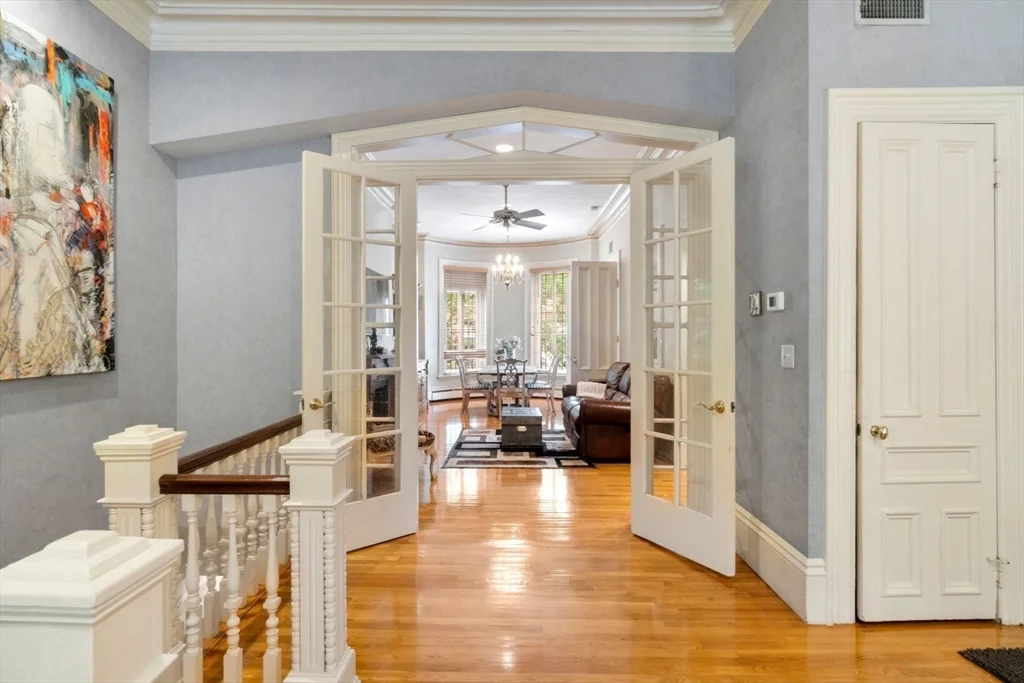 319 Marlborough St, Back Bay