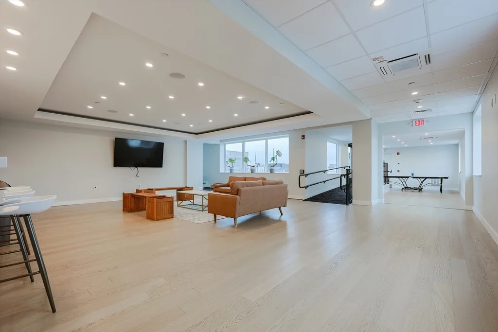 932 Broadway, Chelsea