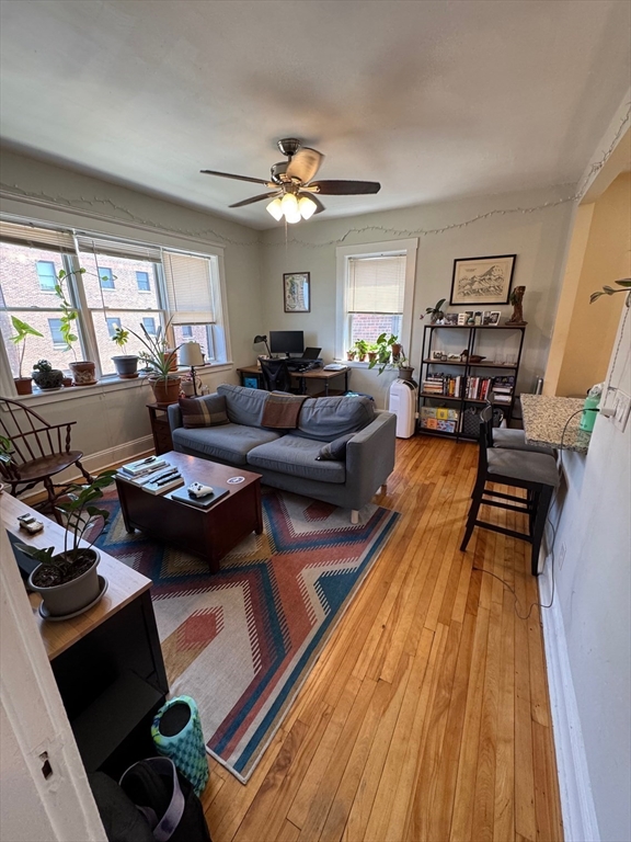 6 Sherborn Ct, South Medford