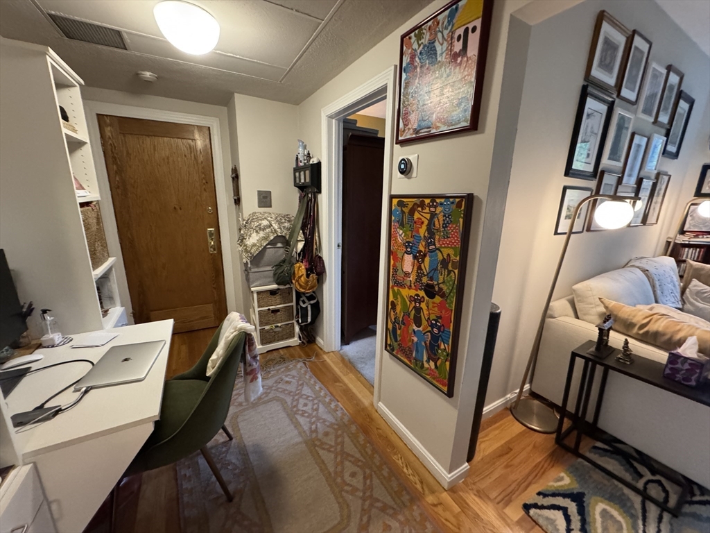 1409 Commonwealth Ave, Brighton