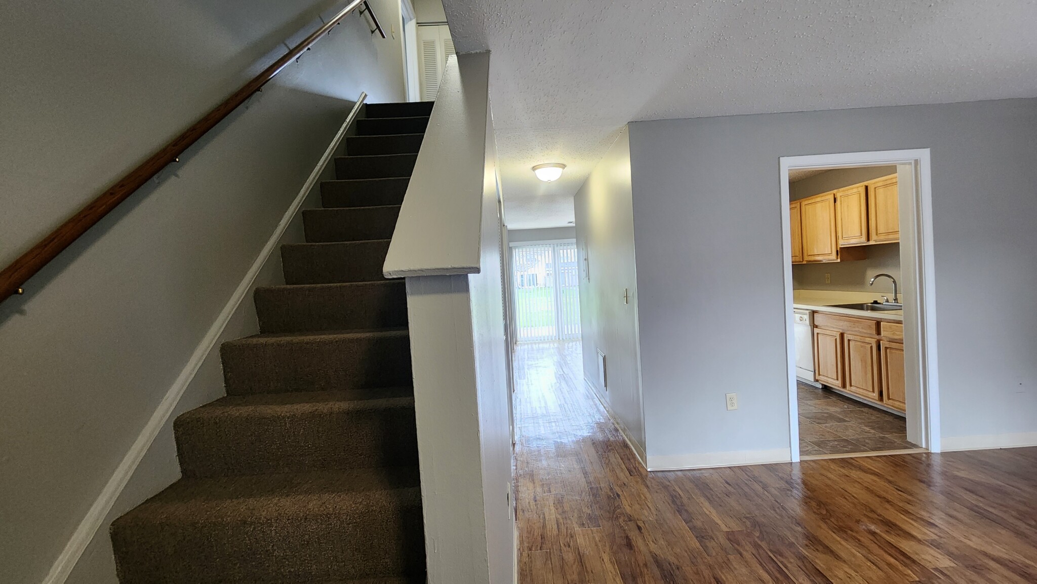102 North Point Dr, Dorchester