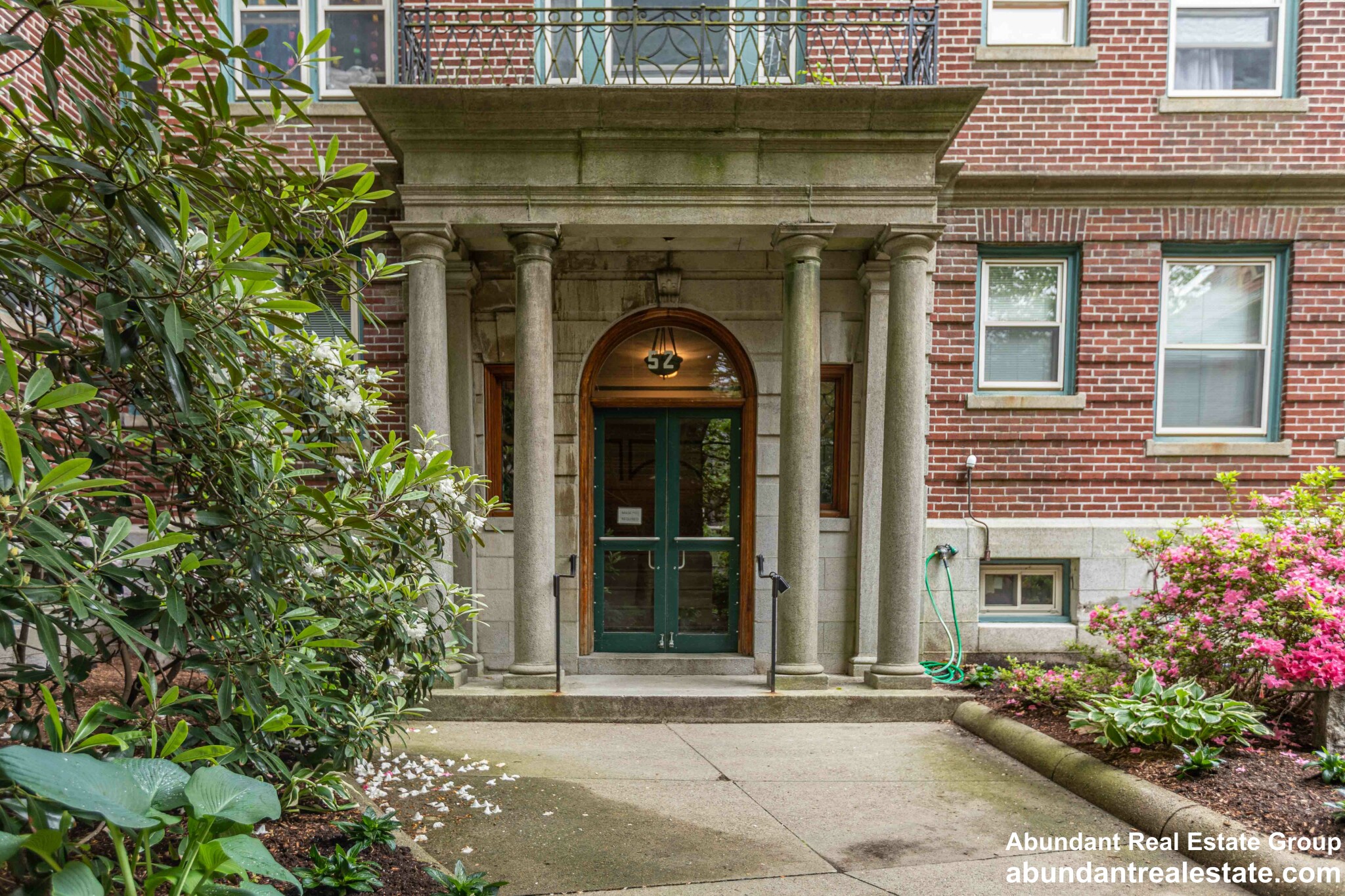 52 Garden St, Neighborhood Nine