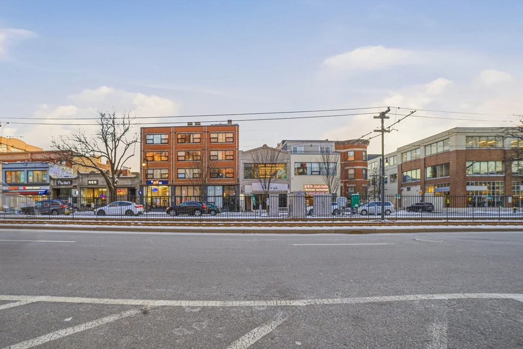 1035 Commonwealth Ave, Allston