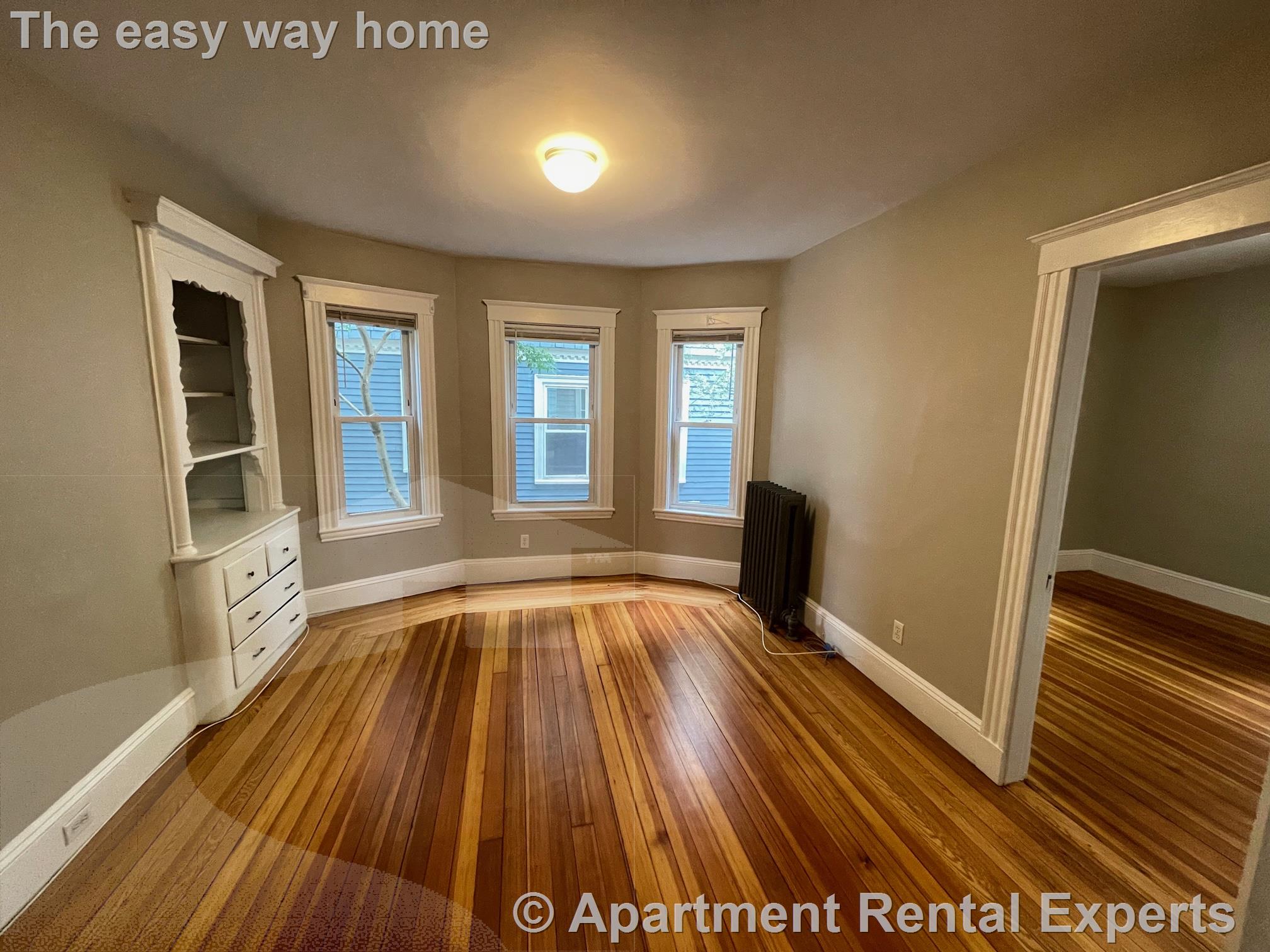 10 Cambridge Terr, Porter Square