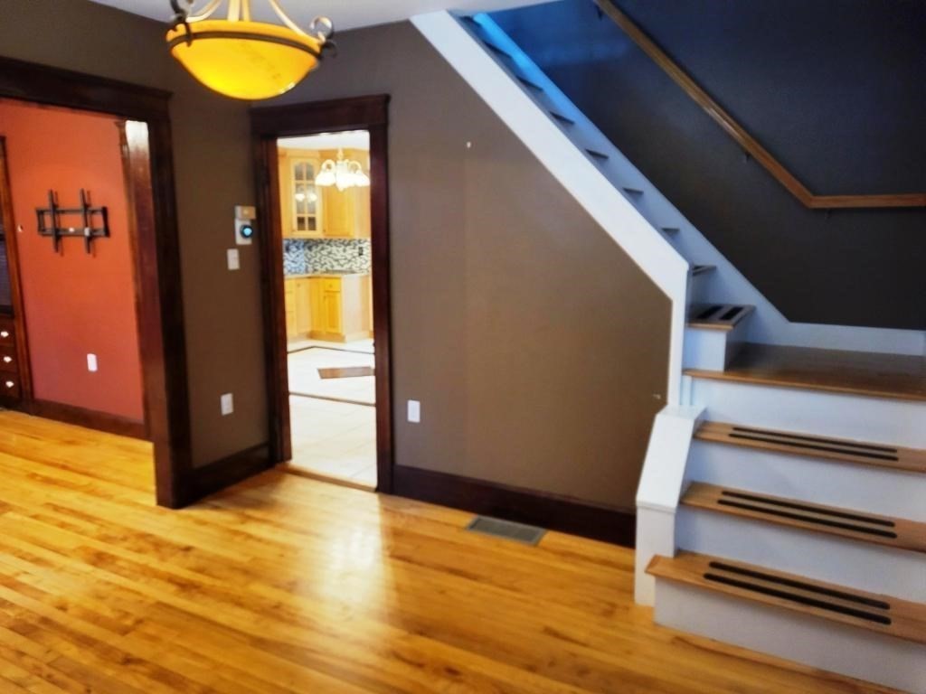 204 Massasoit Rd, Worcester