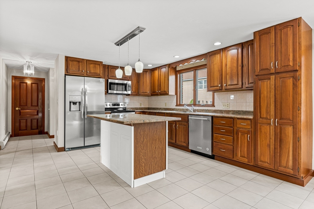 1 Via Marino, Medford