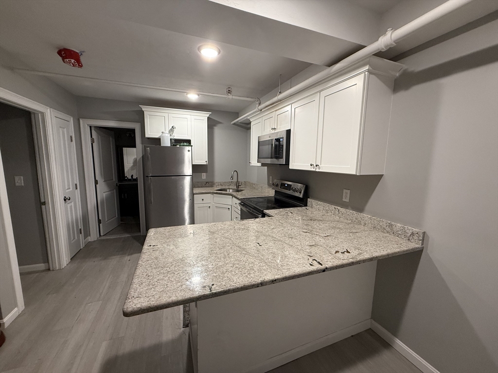 10 Leyden St, Downtown