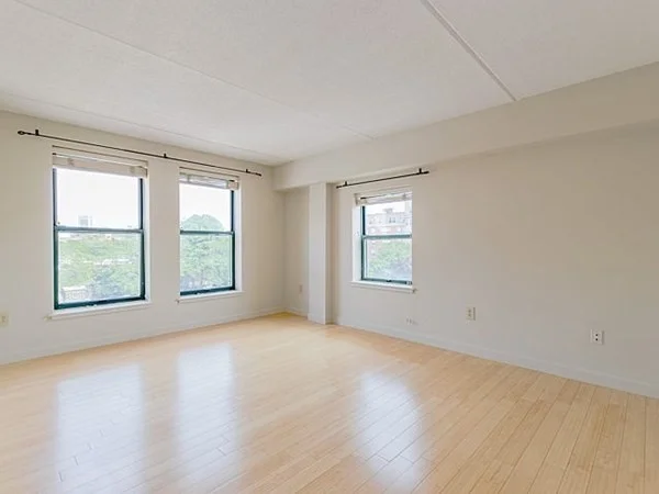 108 Peterborough St, Fenway