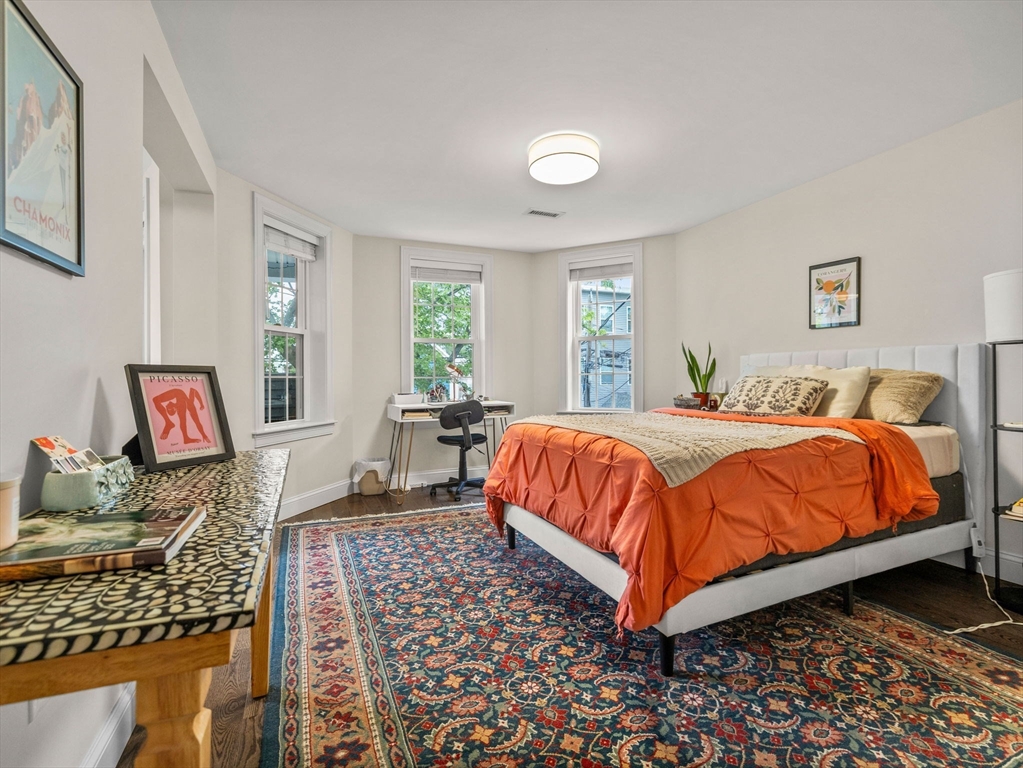 22 Otis St, Somerville