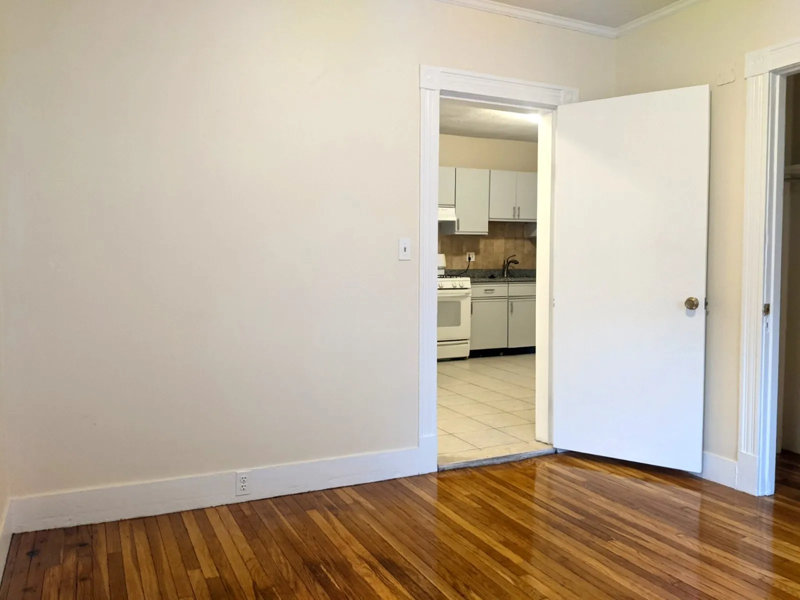 83 Yorktown St, Davis Square